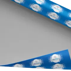 Jak druk na folii samoprzylepnej zmienia Twoje projekty reklamowe