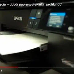 Gdzie drukować zdjęcia? Odkryj tanie i szybkie opcje w Twojej okolicy