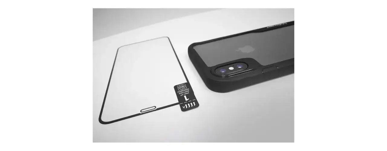 Zdjęcie Jak zdjąć szkło hartowane z aparatu iPhone bez uszkodzeń ekranu